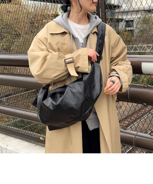 ヴィンテージライクフェイクレザーショルダーバッグ