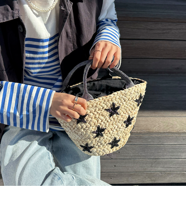 ラメ星刺しゅうカゴバッグ