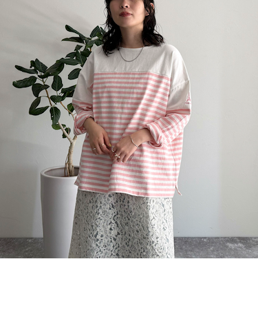 パネルボーダー刺繍プルオーバーカットソー