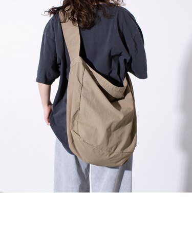 【UNIVERSAL OVERALL】ウィンクルナイロン ニュースペーパーバッグ ショルダー 30L