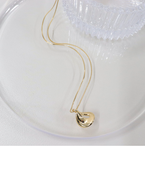 ひねりモチーフアジャストロングネックレス