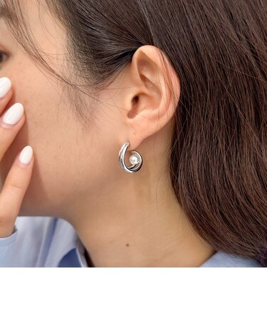 パール＆カールメタルピアス