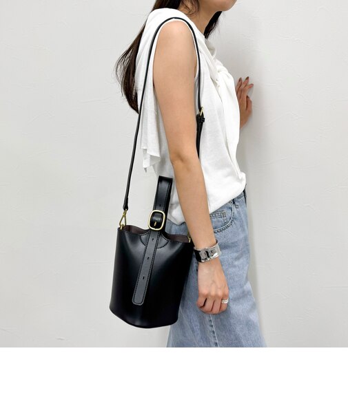 バックルワンハンドルバッグ
