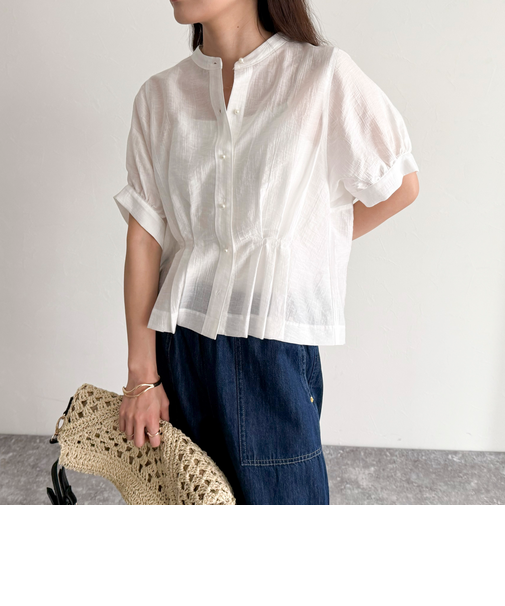 クロップドハーフスリーブブラウス