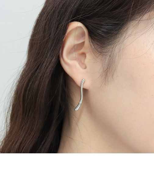 ウエーブスティックピアス