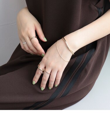 チェーン重ねバングル