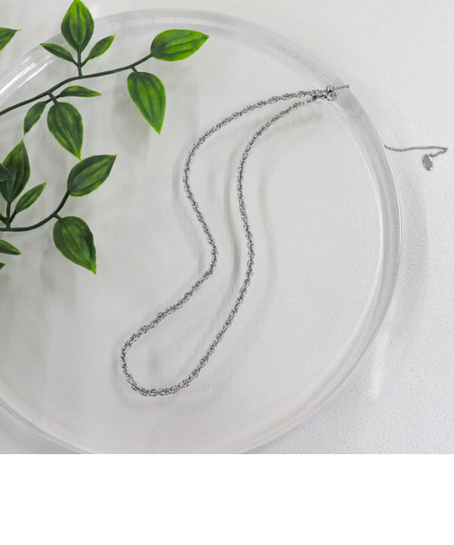 ねじりチェーンアジャストネックレス