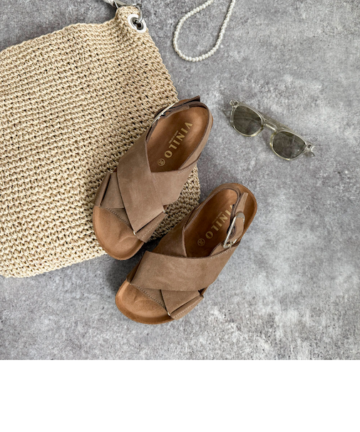 【VINILO/ヴィニーロ】スエードクロスバックストラップサンダル