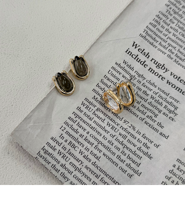 ドロップチューリップピアス