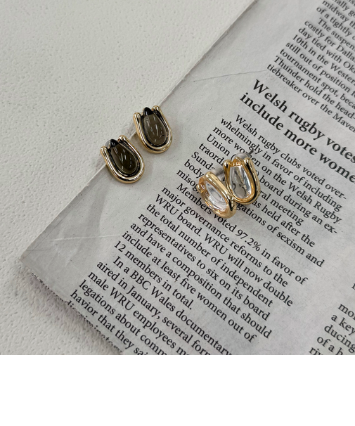 ドロップチューリップピアス