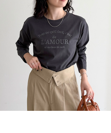 ワントーンロゴロンTシャツ