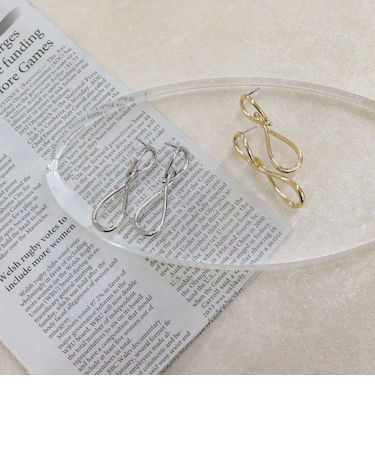 メタルスイングピアス