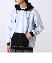【BOY BACK FANCYシリーズ】スウェットフーディ