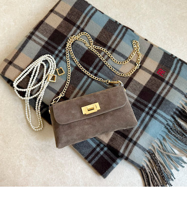 【AULENTTI/オーレンティ】スエードチェーンポシェットバッグ