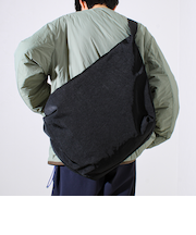 【SML/エスエムエル】STOMACH SHOULDERBAG L
