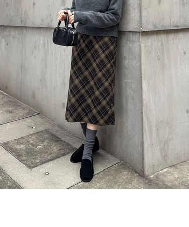 チェックミディスカート
