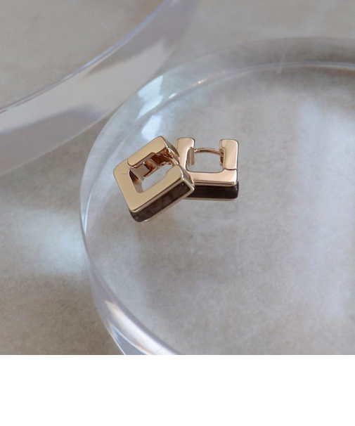 スクエアワンタッチピアス