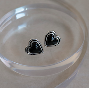 アンティーク調BKハートピアス