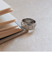 モチーフジルコリング