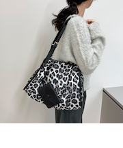 撥水ベルトハンドルナイロンショルダーバッグ