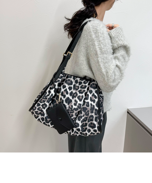 撥水ベルトハンドルナイロンショルダーバッグ