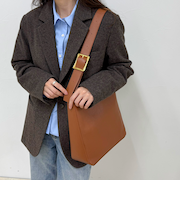 バックルディテールワンショルダーバッグ