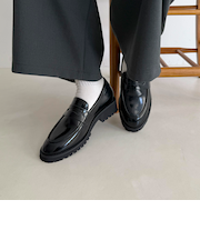 エナメルコインローファー