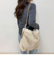 バックルワンハンドルファートートバッグ