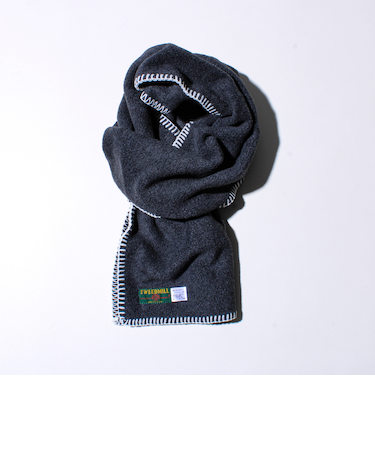 【GLOSTER別注】【TWEEDMILL】ブランケットステッチフリーススカーフ