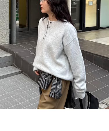 ヘンリーネックニットプルオーバー