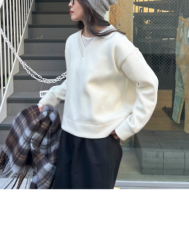 リブ見えニットソーVネックプルオーバー