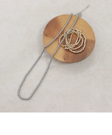 メタルビーズミドルネックレス