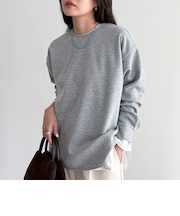 バックスリットポンチプルオーバー