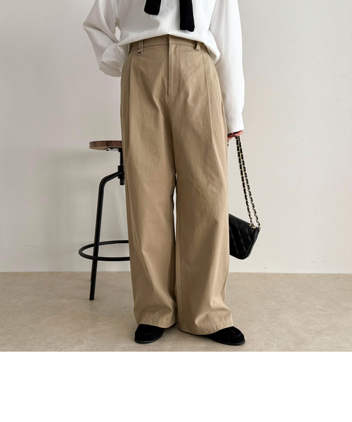 チノタックパンツ