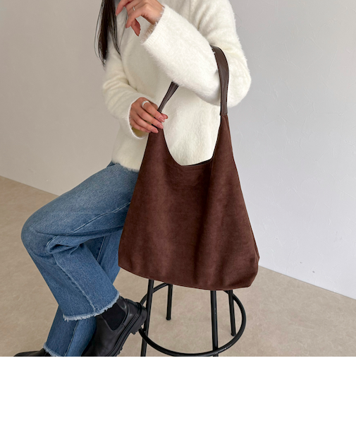 フェイクスエードトライアングルバッグ