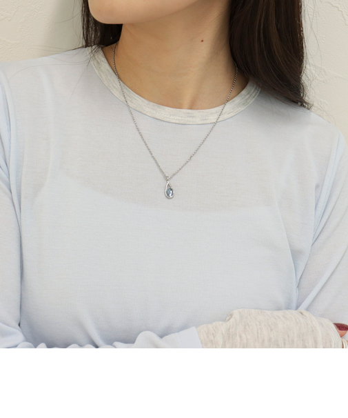 クリアカラードロップネックレス