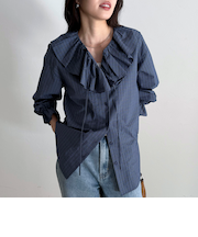 チェックフリルカラーブラウス