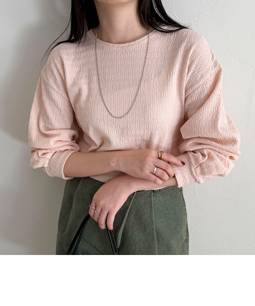 ラウンドヘムカットブラウス