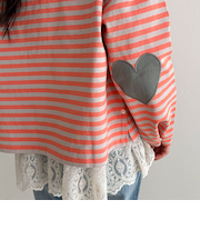 ボーダーハートパッチプルオーバー