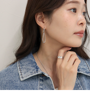 ドロップフレームフックピアス
