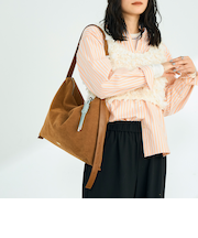 フェイクスエードソフトスクエアショルダーバッグ