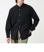 【きれい見えラク素材】crunchyバンドカラーシャツ