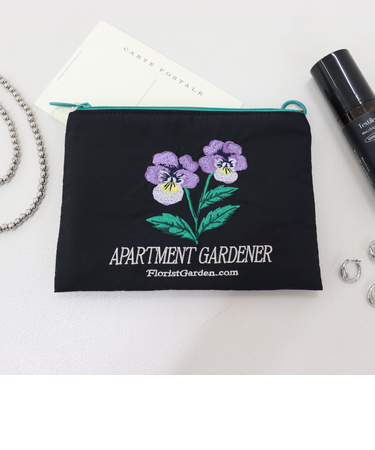 【JOli JOli/ジョリジョリ】刺しゅうフラットポーチ