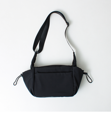 【SML/エスエムエル】SIDE POCKET SHOULDER BAG