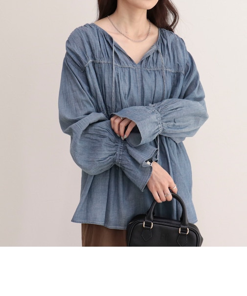 コットンボイルシアーデニムシャーリングブラウス