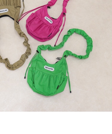【OUTDOOR PRODUCTS】 エッグフォルムギャザーハンドルバッグ