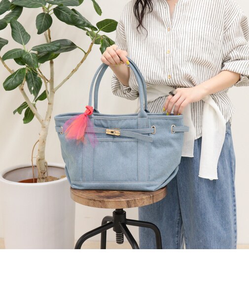 金具ベルトデニムトートバッグ