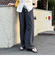 ストライプセミワイドタックパンツ