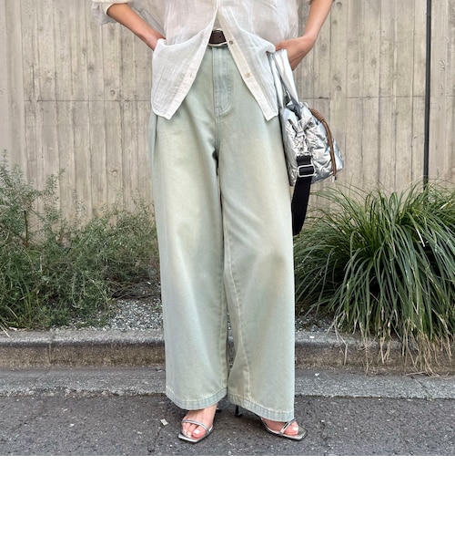 ボイボイ様♡リクエスト品♡クリームベージュ×黒 パグポーチ 手編みストラップ２点 MEETS SHOP｜ライブ配信やスタッフ投稿をお届け！