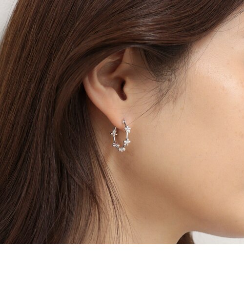 5輪花リングピアス｜フレディ＆グロスターの通販｜&mall（アンドモール